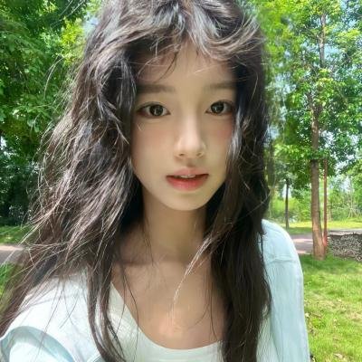 春色在邻家 封面